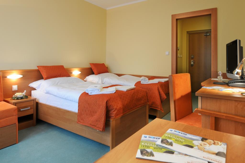 Double or Twin Room Balcony