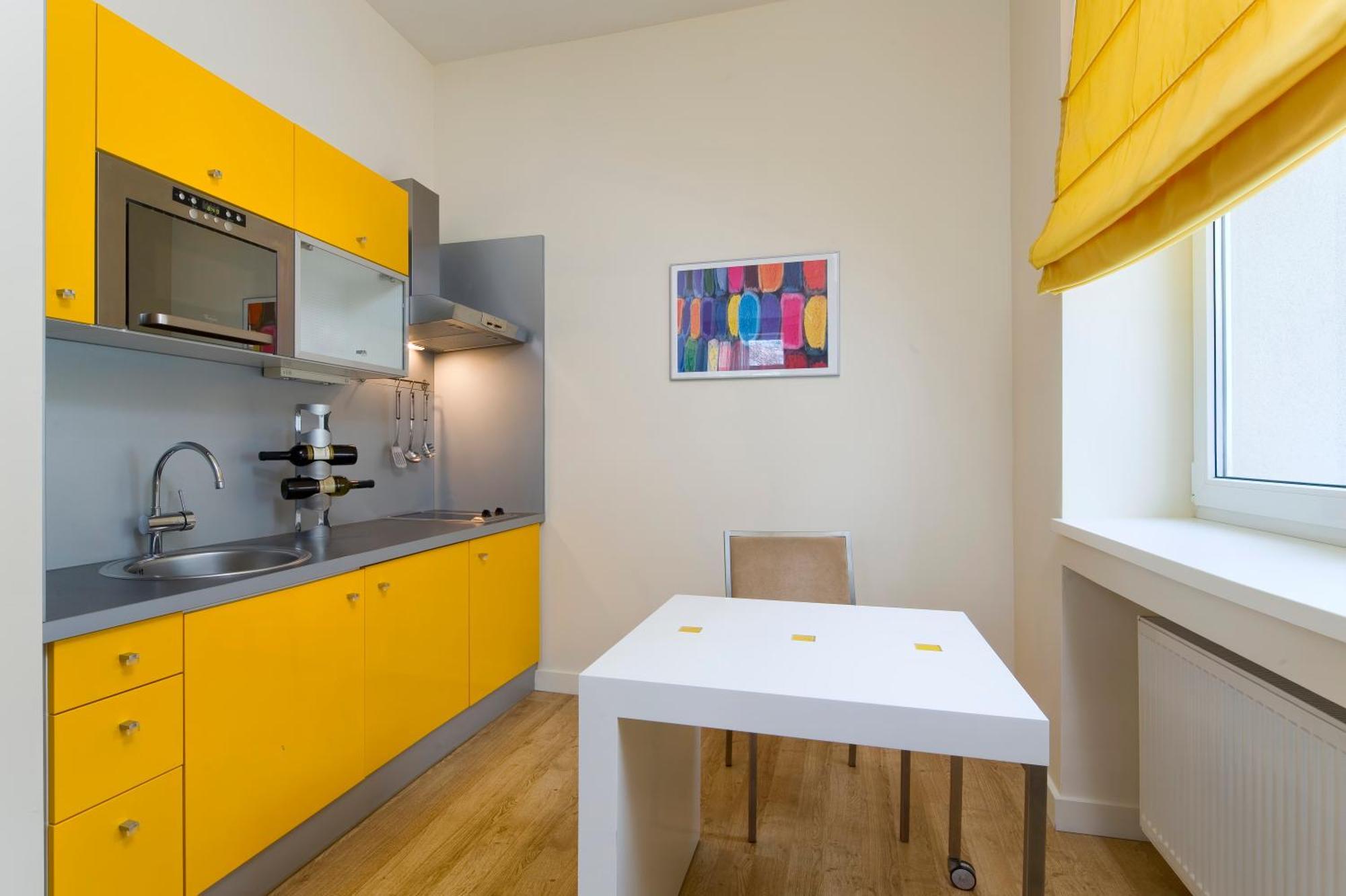 One-Bedroom Apartment