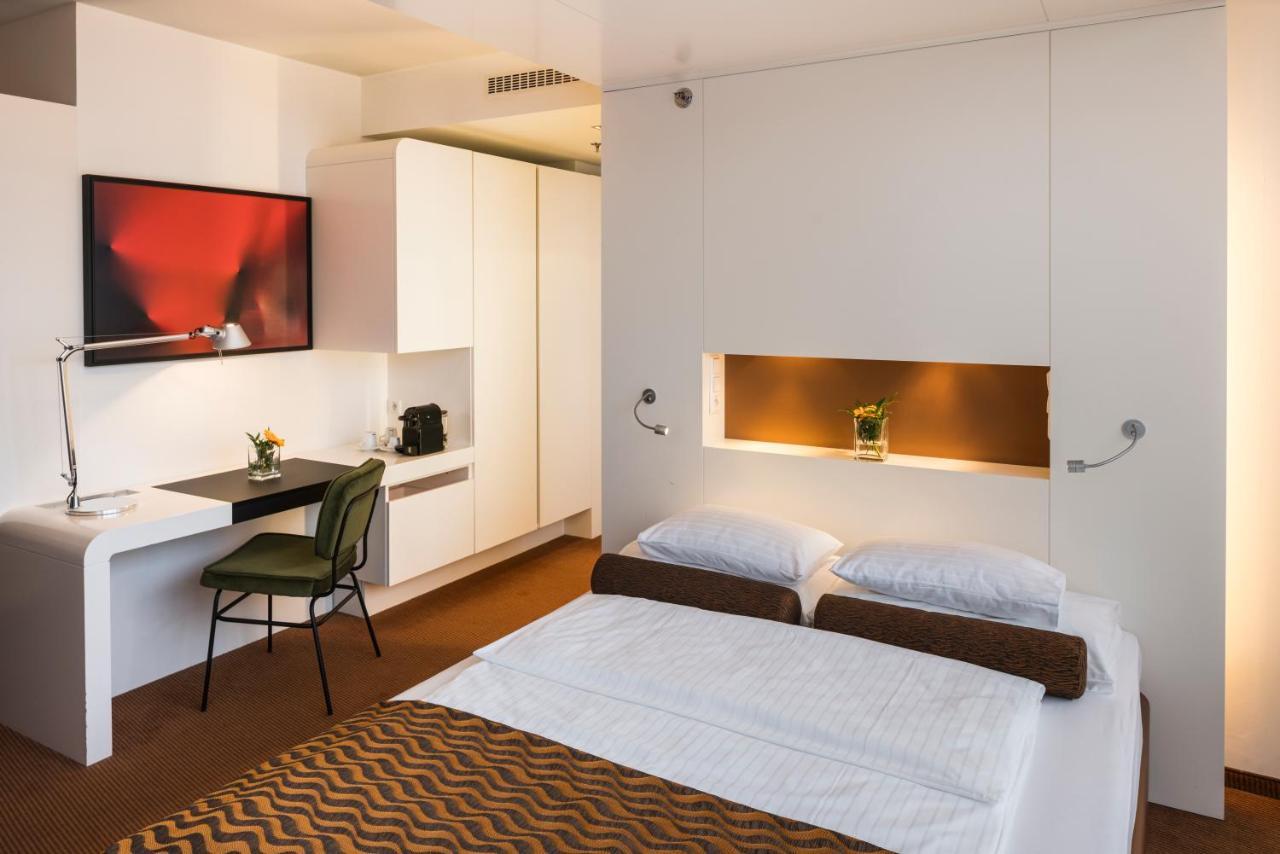 Executive Double Room (with access to Rooftop Lounge),653972619:JPEG