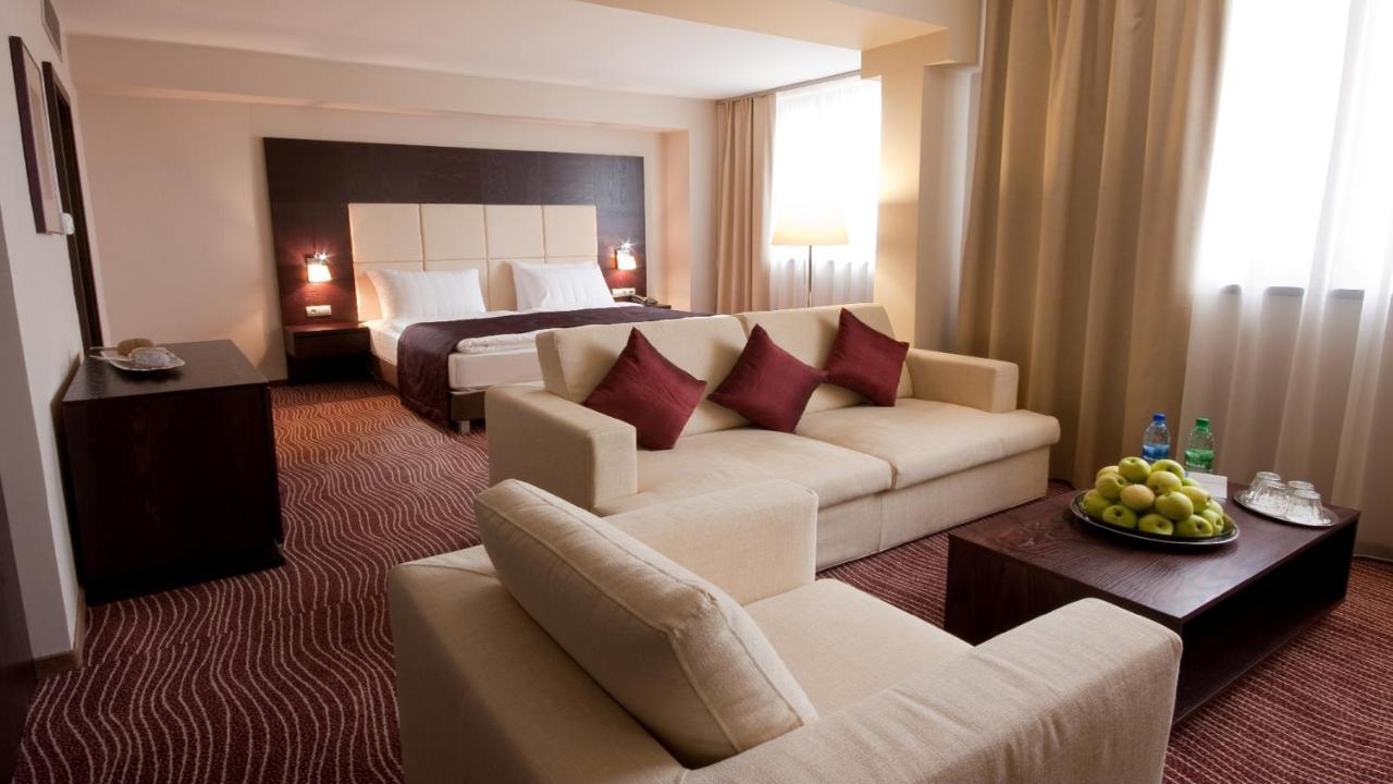 1 KINGSIZE BED ROOKVRIJKE SUITE