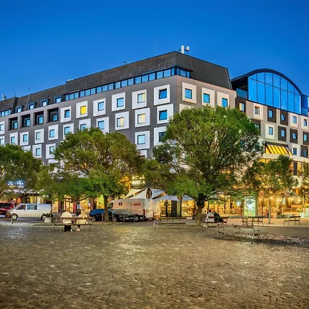 Park Inn By Radisson Danube Bratislava-3